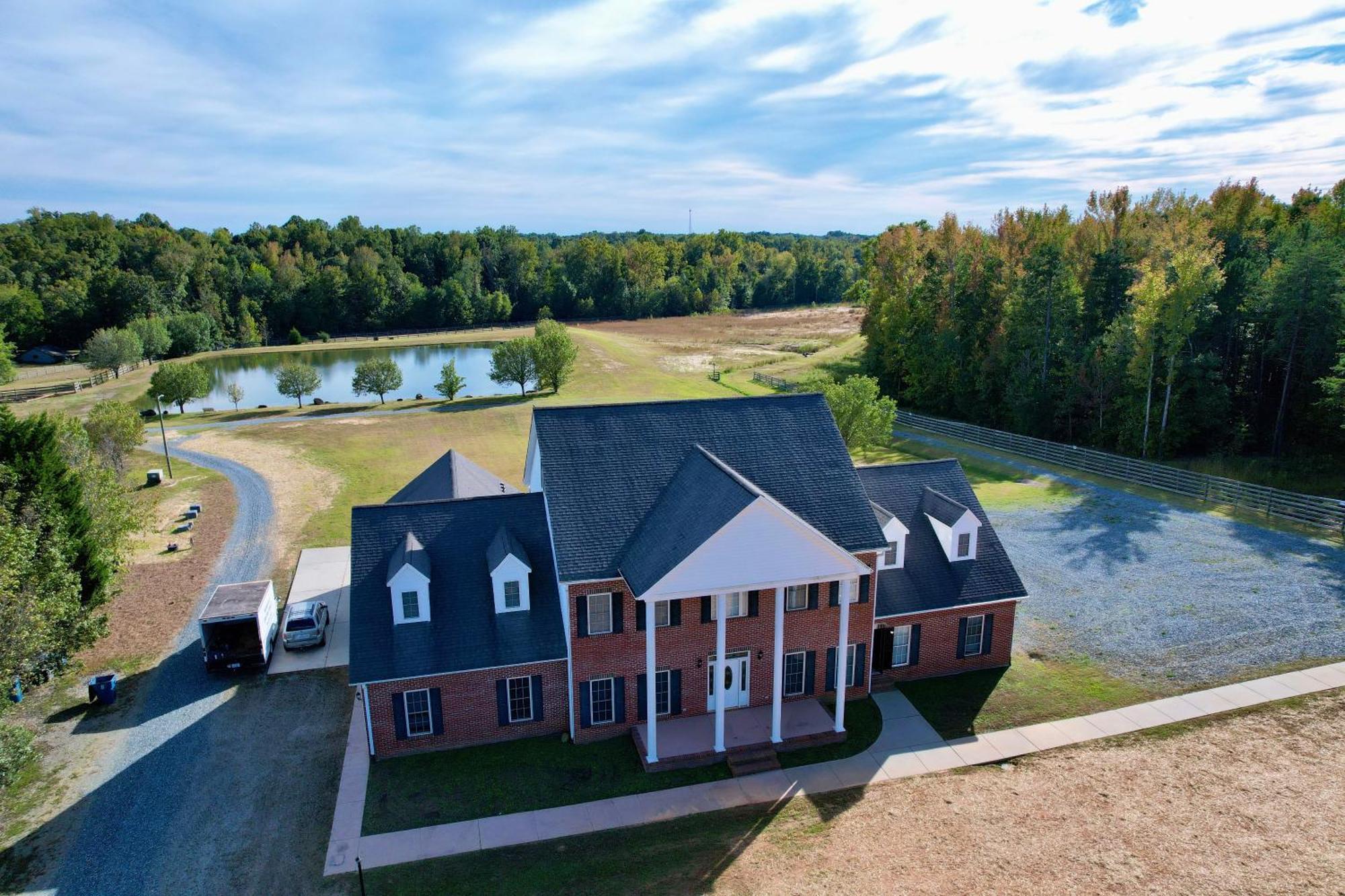 Moorefield Suites Greensboro East McLeansville ภายนอก รูปภาพ