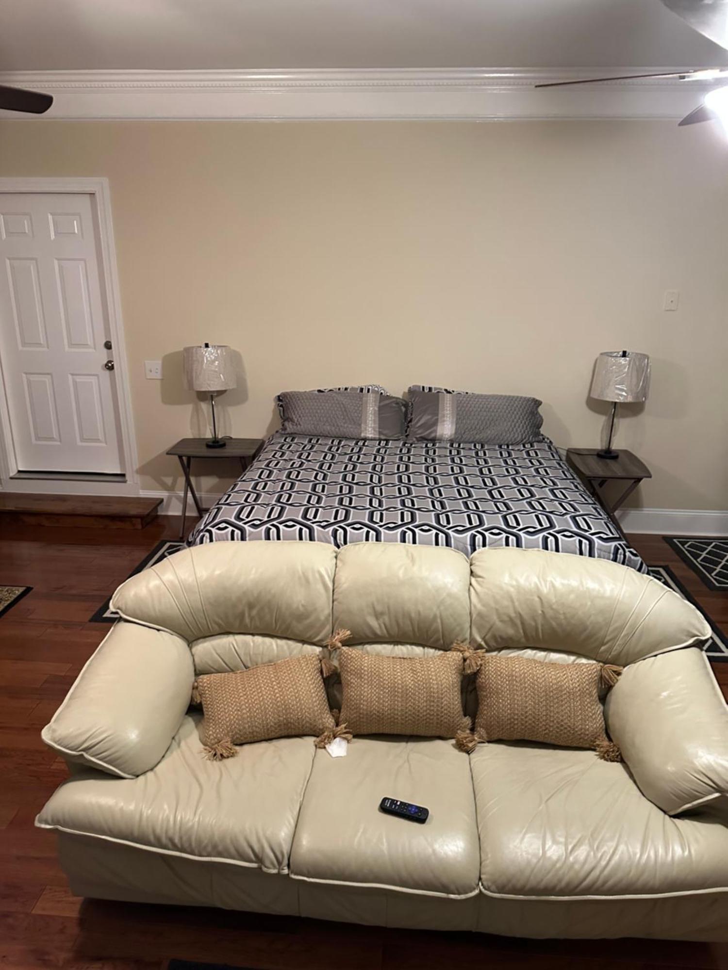 Moorefield Suites Greensboro East McLeansville ภายนอก รูปภาพ