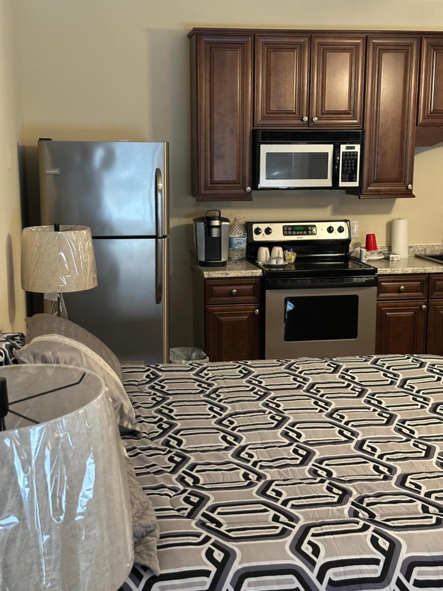 Moorefield Suites Greensboro East McLeansville ภายนอก รูปภาพ