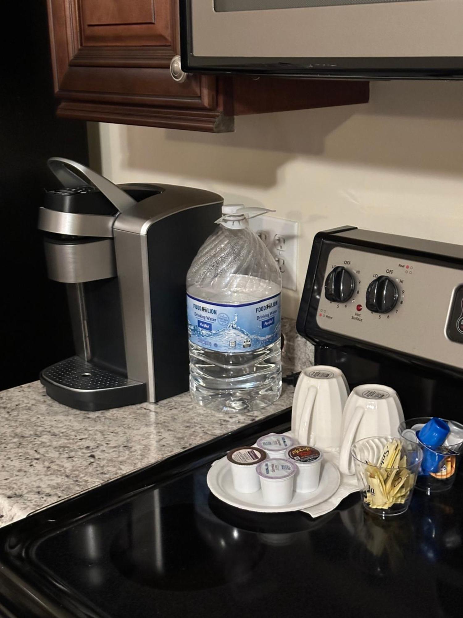 Moorefield Suites Greensboro East McLeansville ภายนอก รูปภาพ