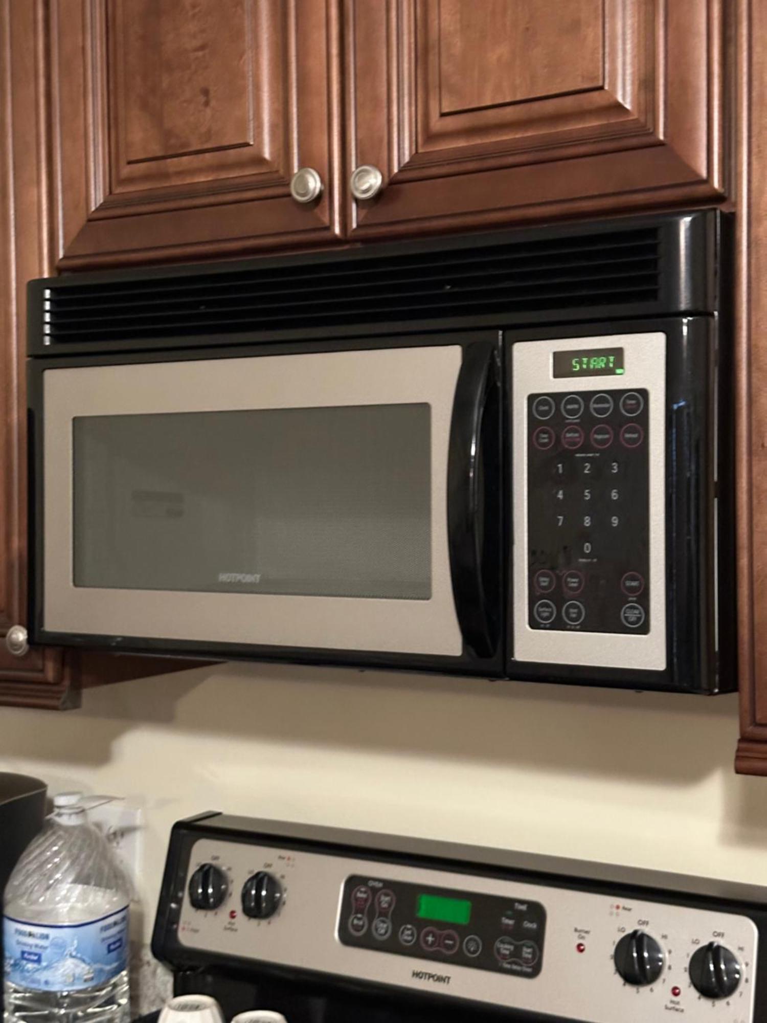 Moorefield Suites Greensboro East McLeansville ภายนอก รูปภาพ