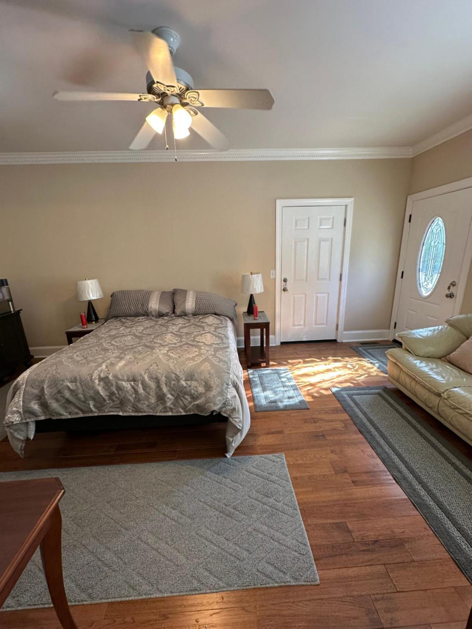 Moorefield Suites Greensboro East McLeansville ภายนอก รูปภาพ
